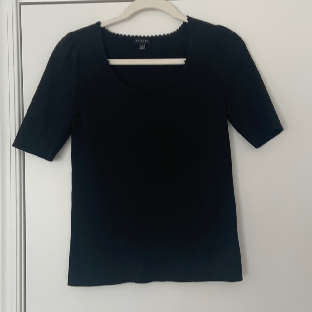 Talbots black short sleeve blouse size XS in black.